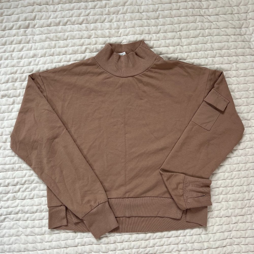 All In Motion Beige Cropped Sweater | Size S